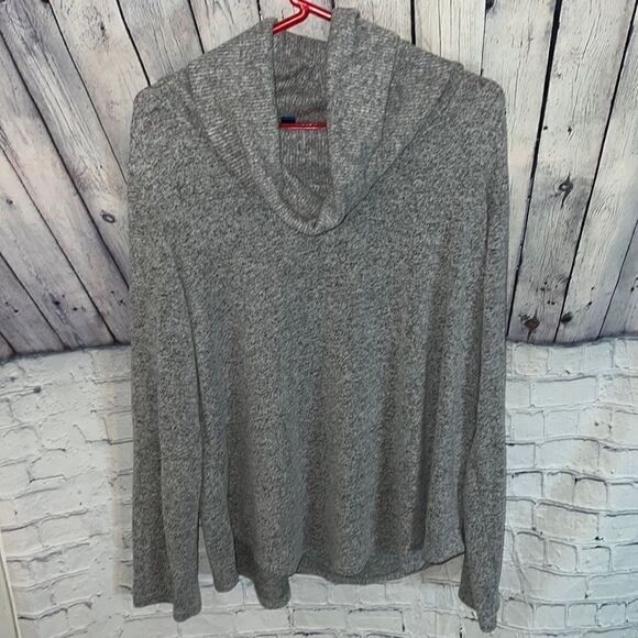 APT 9 turtleneck sweater  - Picture 1 of 4
